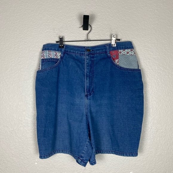 Vintage Americana, patchwork denim shorts - Picture 3 of 5